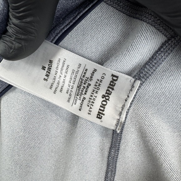 Patagonia Gray and Pink Quarter-Zip Sweatshirt - Picture 8 of 8